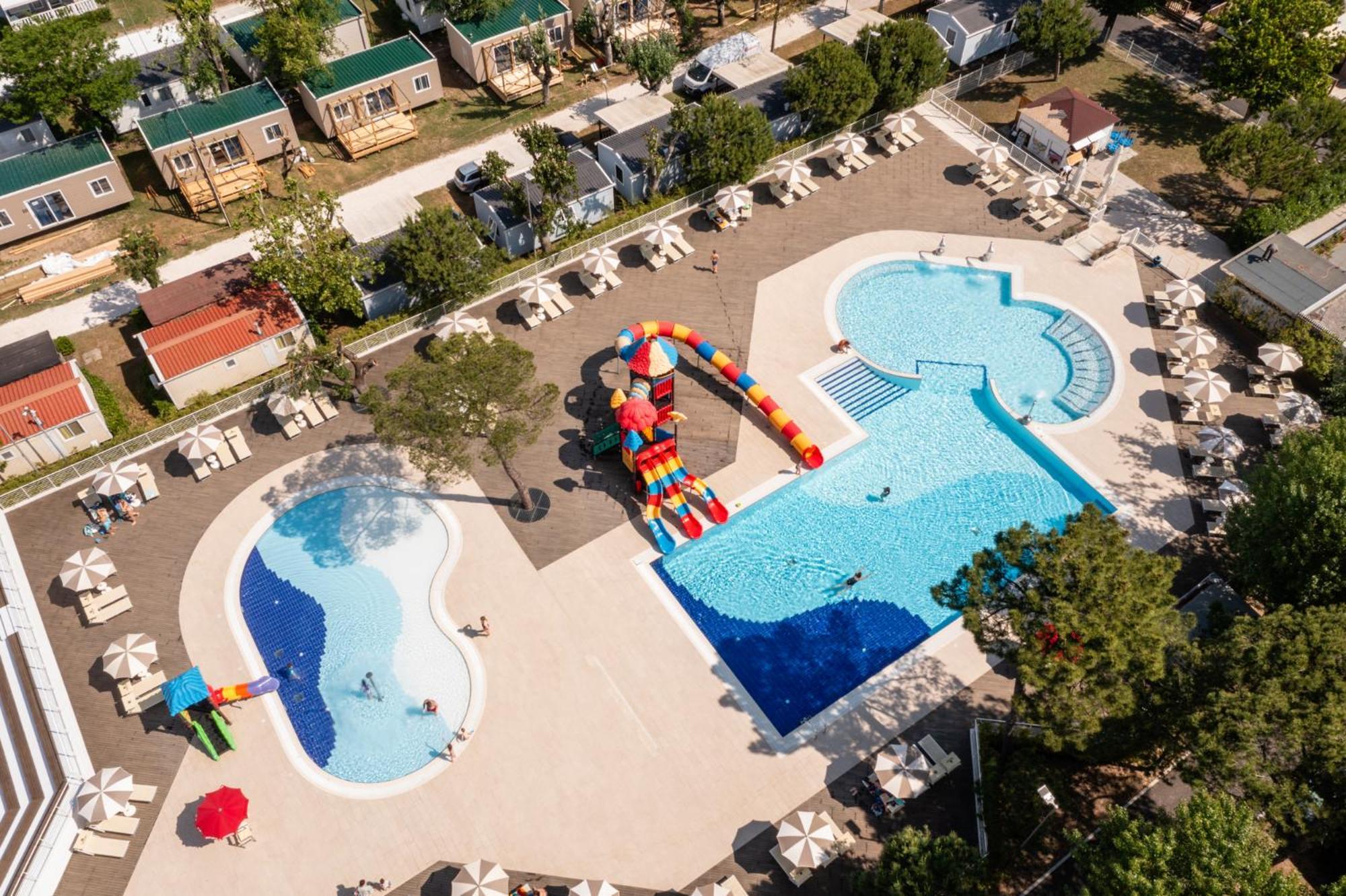 Club Del Sole Marina Family Resort Punta Marina Buitenkant foto